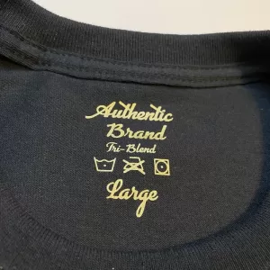 metallic tag less neck labels